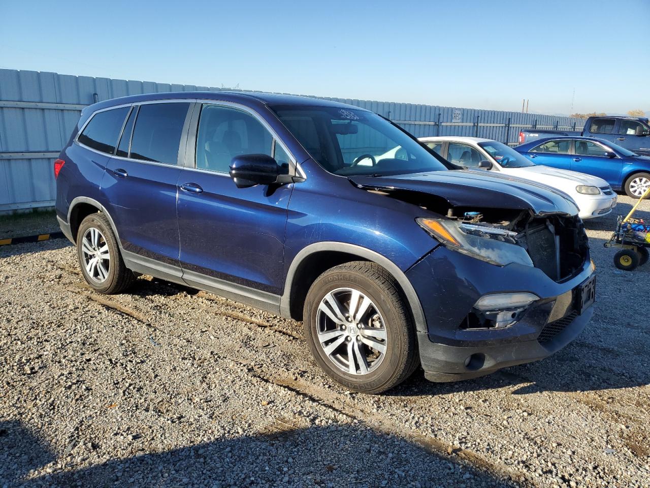 VIN 5FNYF6H54GB028125 2016 HONDA PILOT no.4