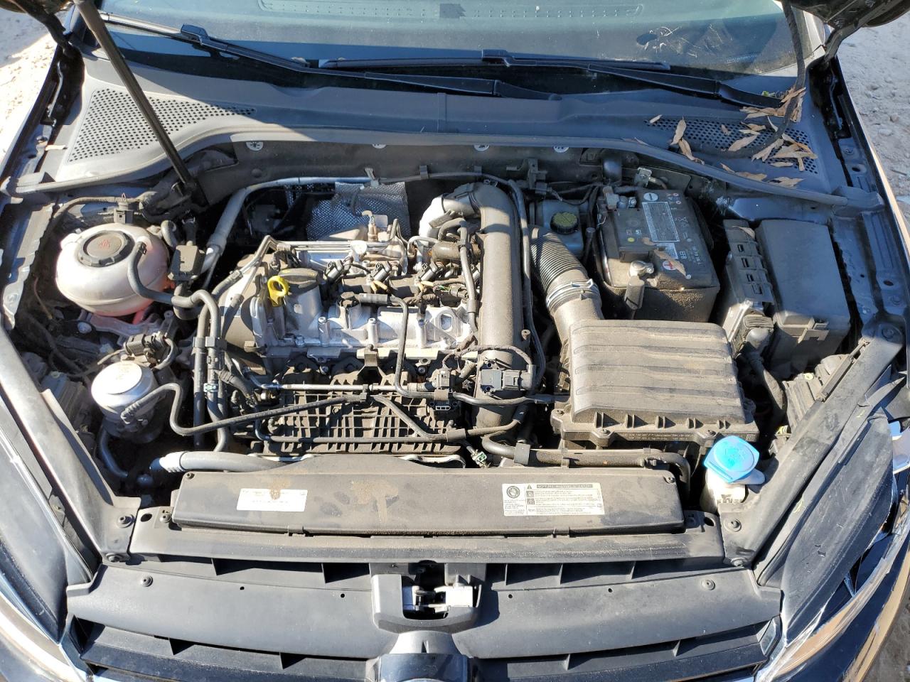 2019 Volkswagen Golf - Image 11