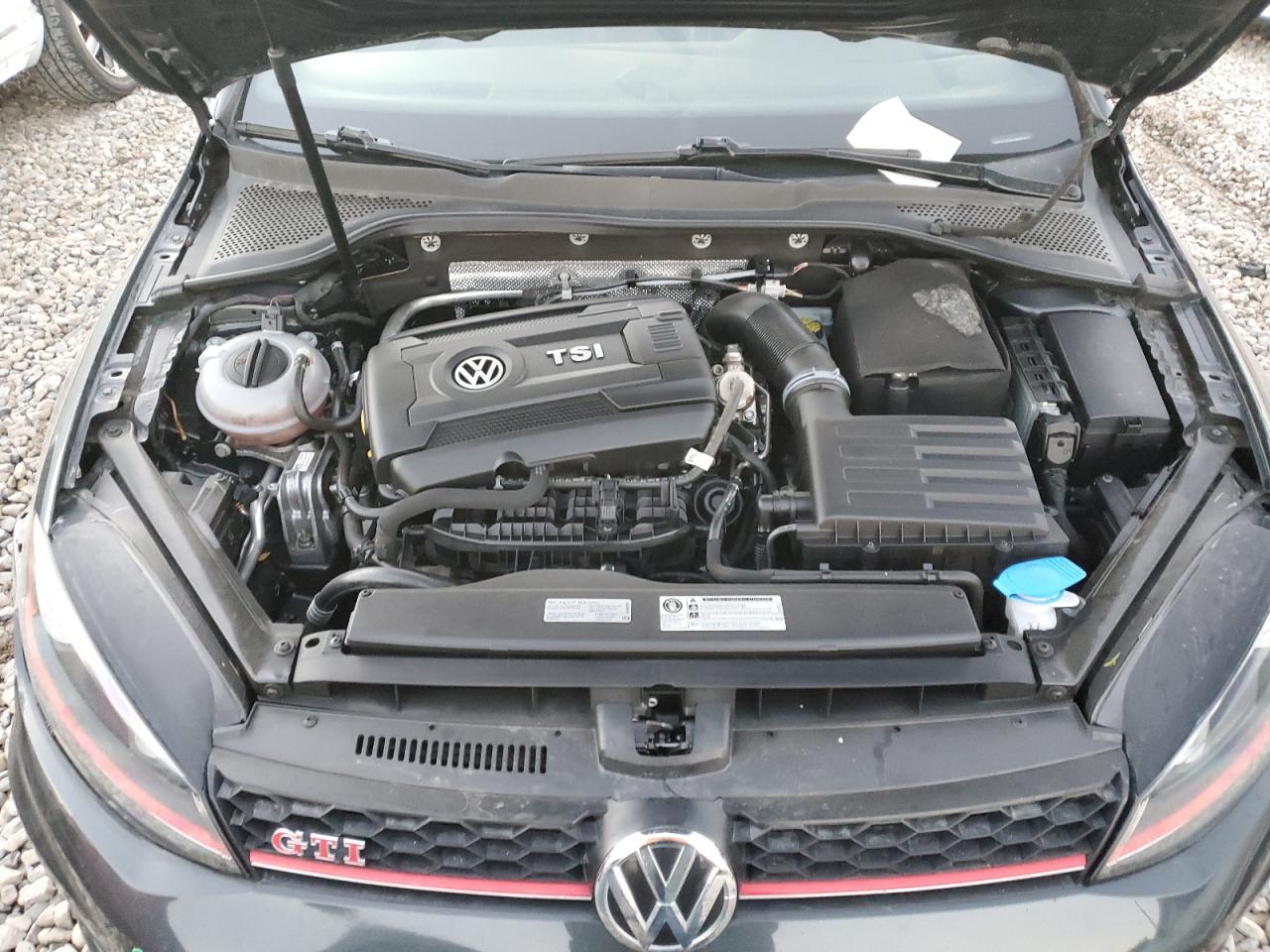 2017 Volkswagen GTI - Image 11