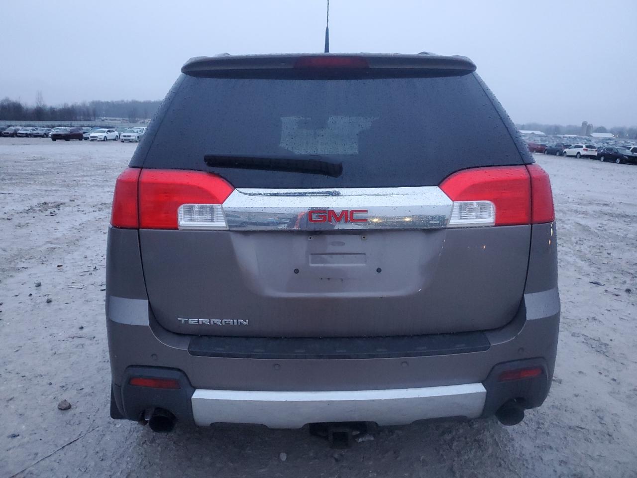 2010 GMC Terrain - Image 6