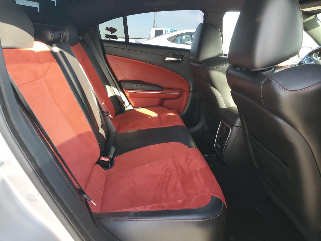 2019 Dodge Charger - Image 10
