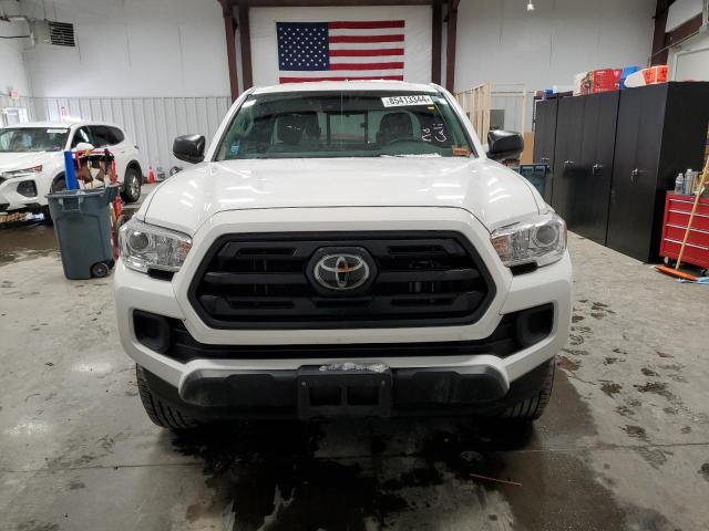  TOYOTA TACOMA 2019 Белы