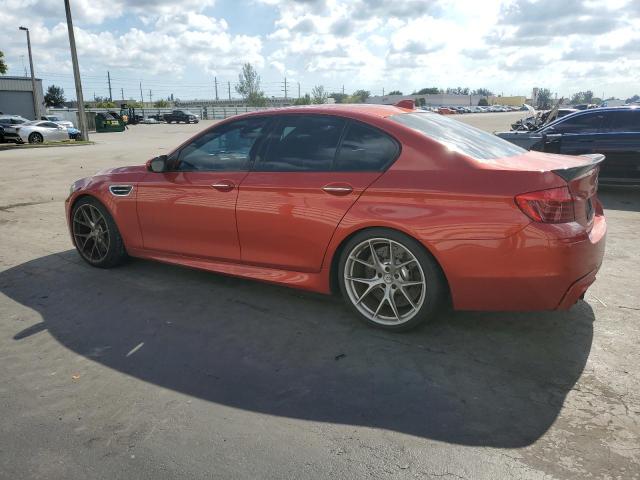 Sedans BMW M5 2014 Pomarańczowy