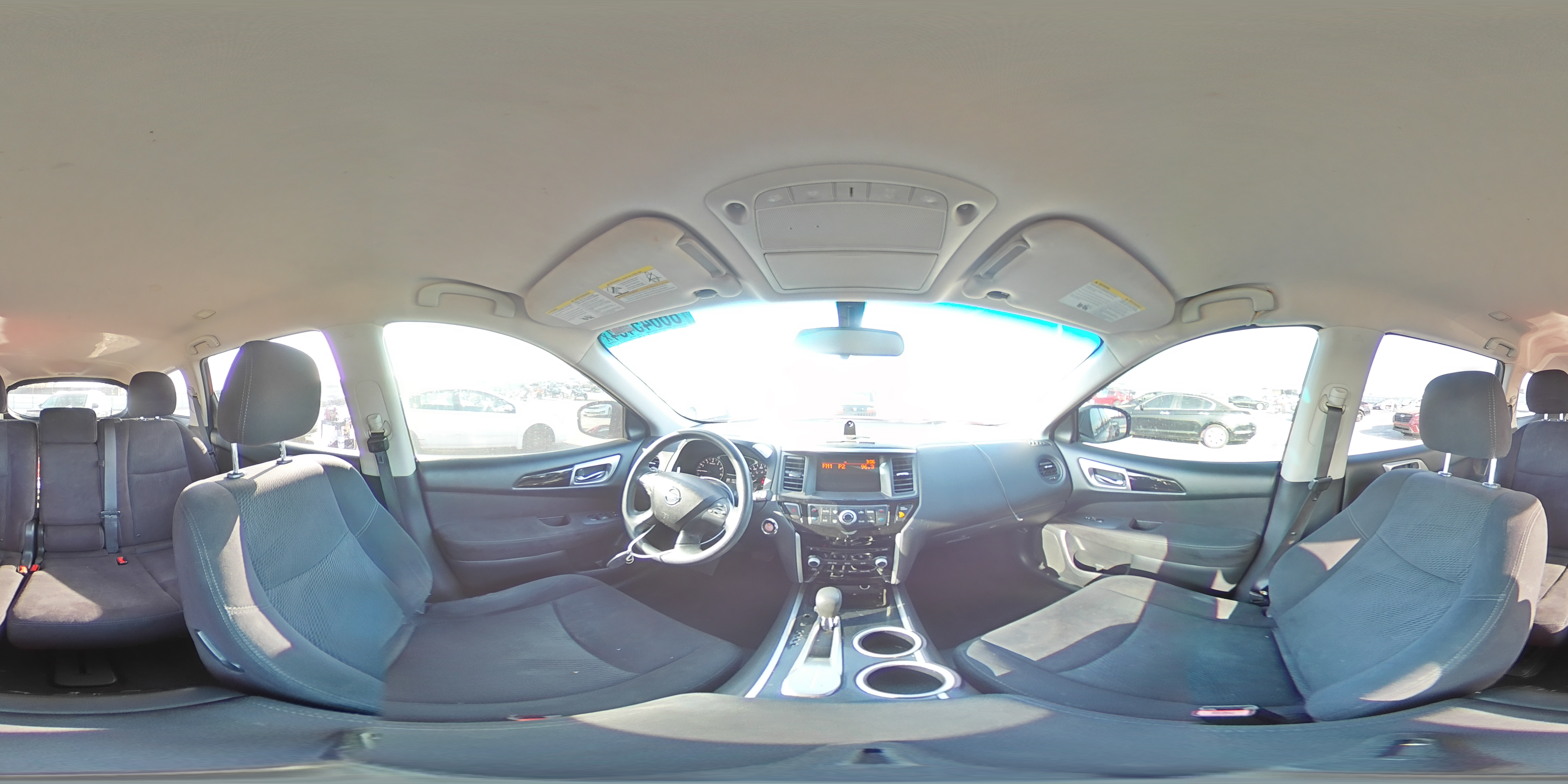 2014 Nissan Pathfinder - Image 13