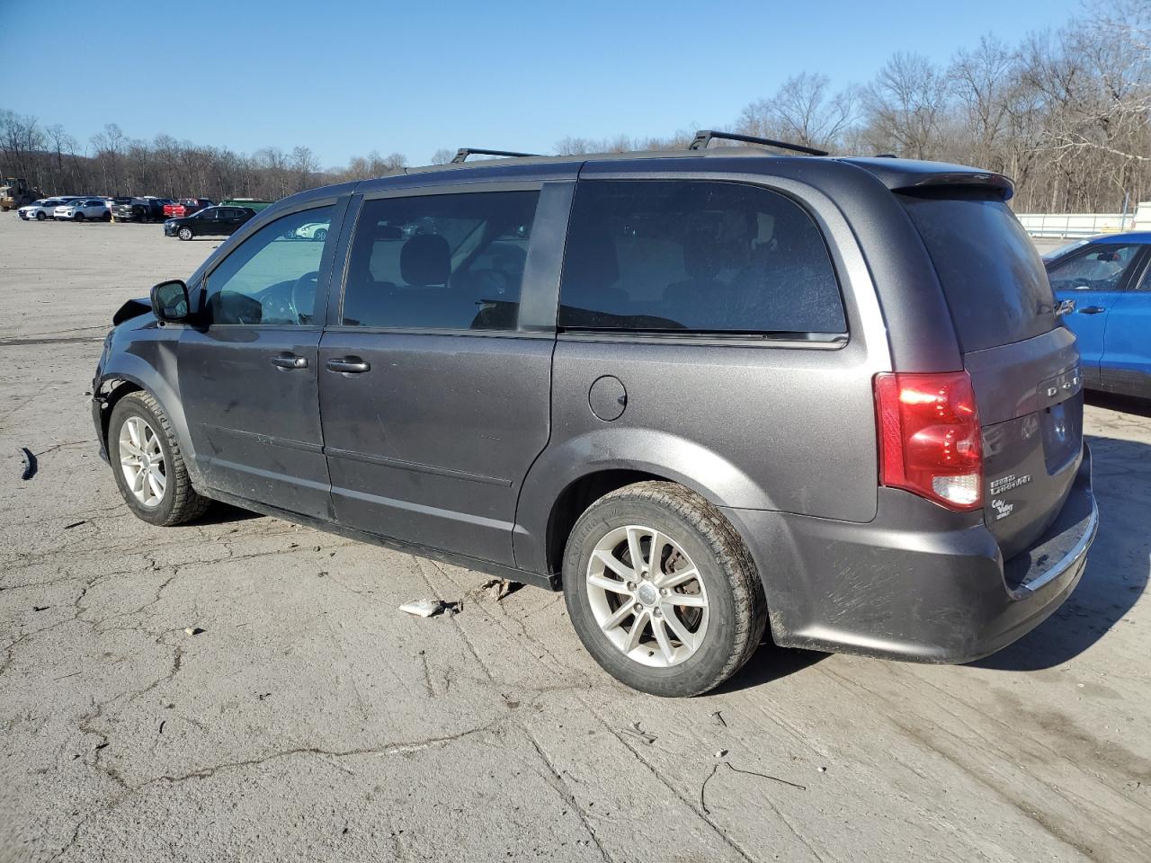 2016 Dodge Caravan - Image 2