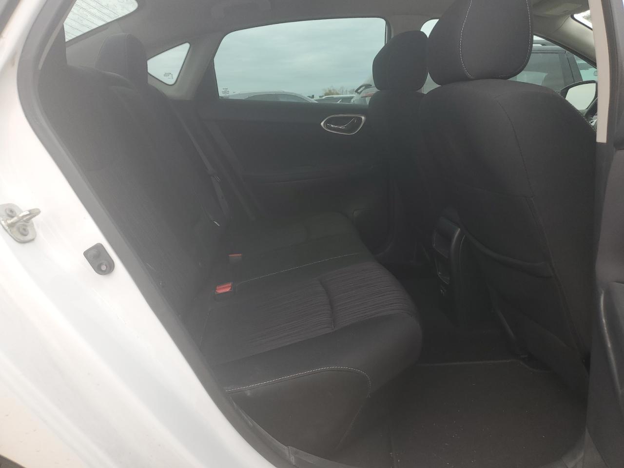 2019 Nissan Sentra - Image 10