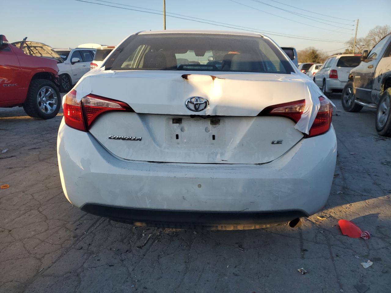 VIN 5YFBURHEXJP842160 2018 TOYOTA COROLLA no.6