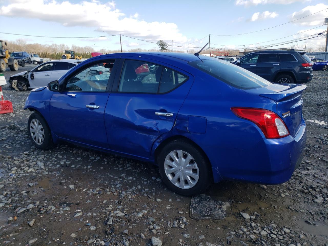 VIN 3N1CN7AP7GL889141 2016 NISSAN VERSA no.2