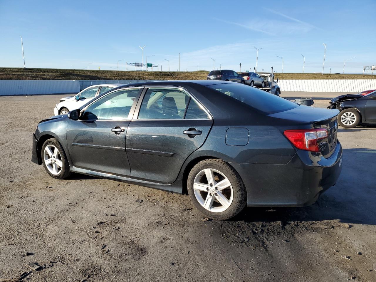 VIN 4T1BF1FK1DU285579 2013 TOYOTA CAMRY no.2