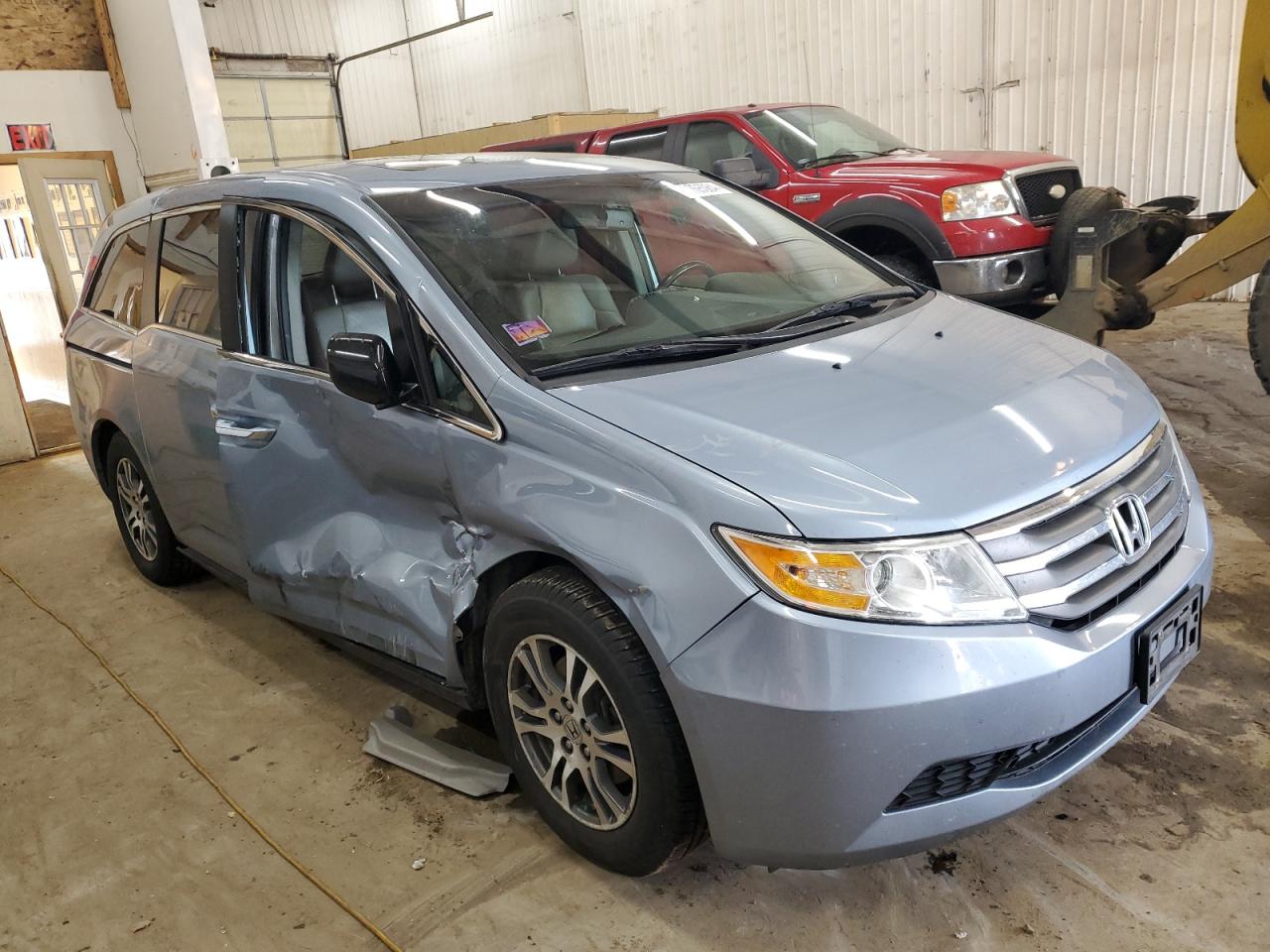 2011 Honda Odyssey - Image 4