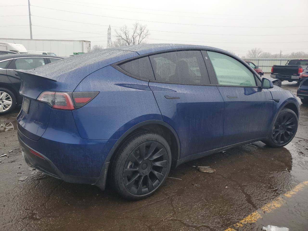 2022 Tesla Model Y VIN: 7SAYGDEE0NF447126 Lot: 83427404