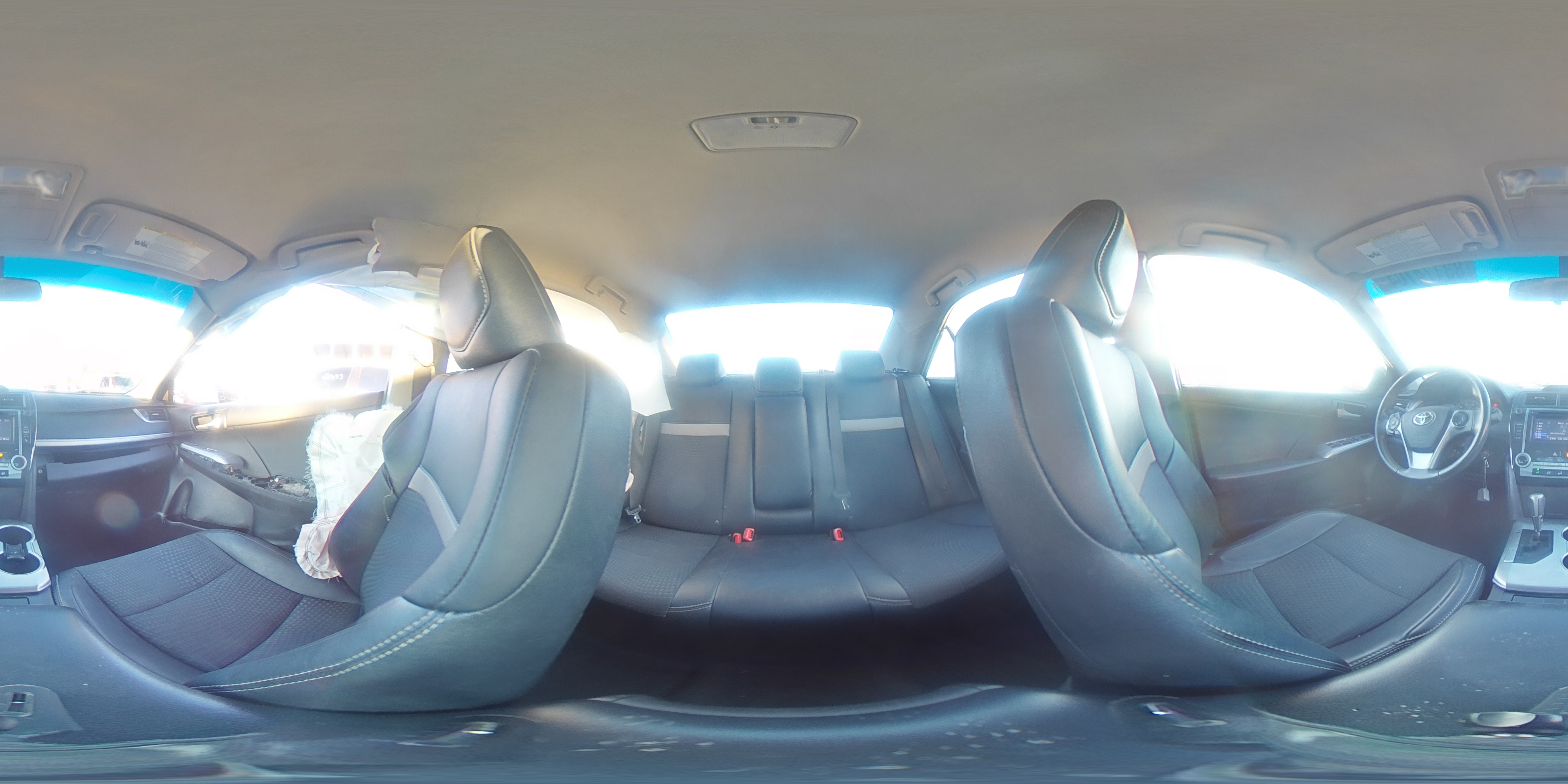 2014 Toyota Camry - Image 14