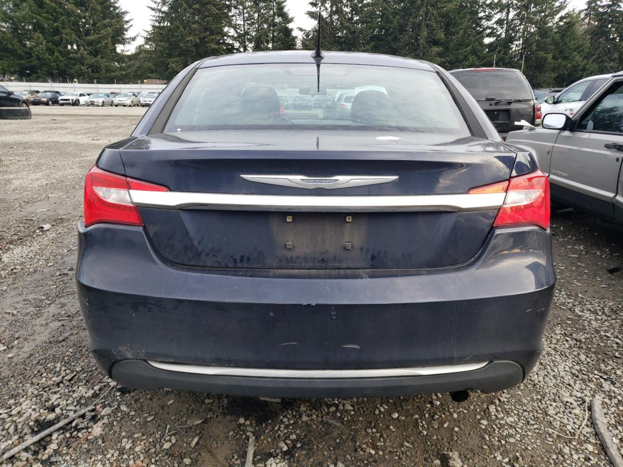 2011 Chrysler 200 Touring VIN: 1C3BC1FBXBN593102 Lot: 83122334