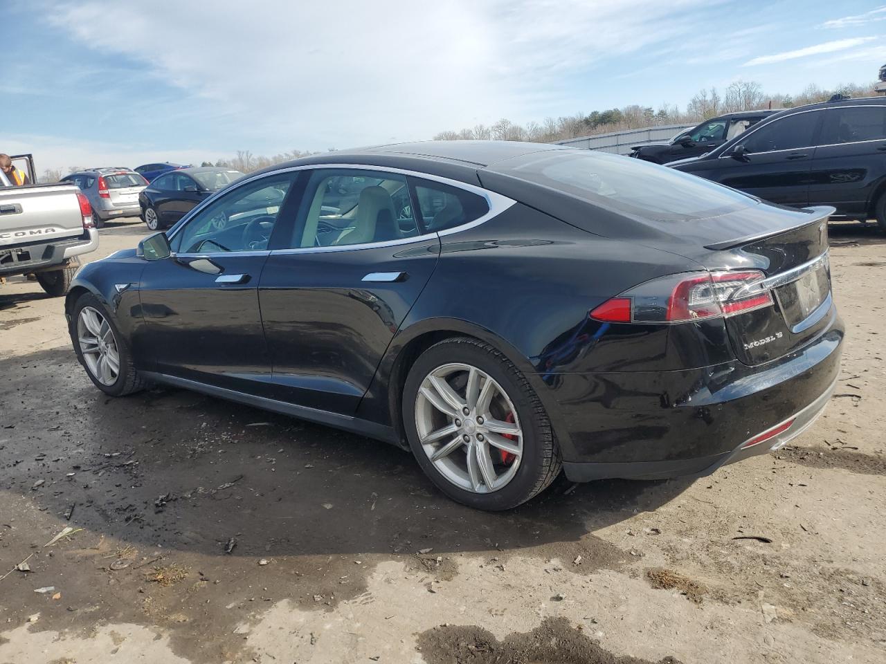 VIN 5YJSA1H49FF087538 2015 TESLA MODEL S no.2