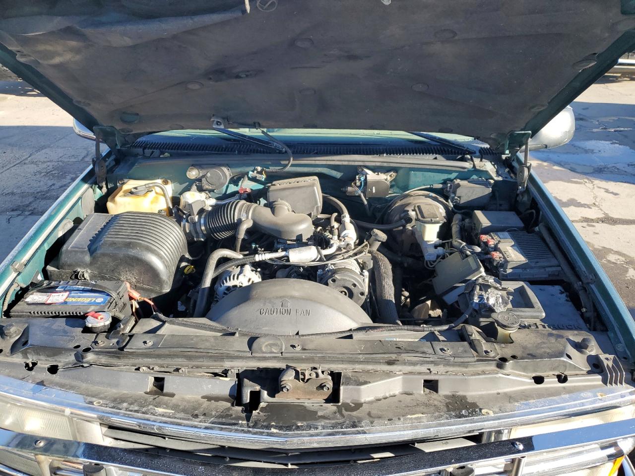 1996 Chevrolet Tahoe - Image 12
