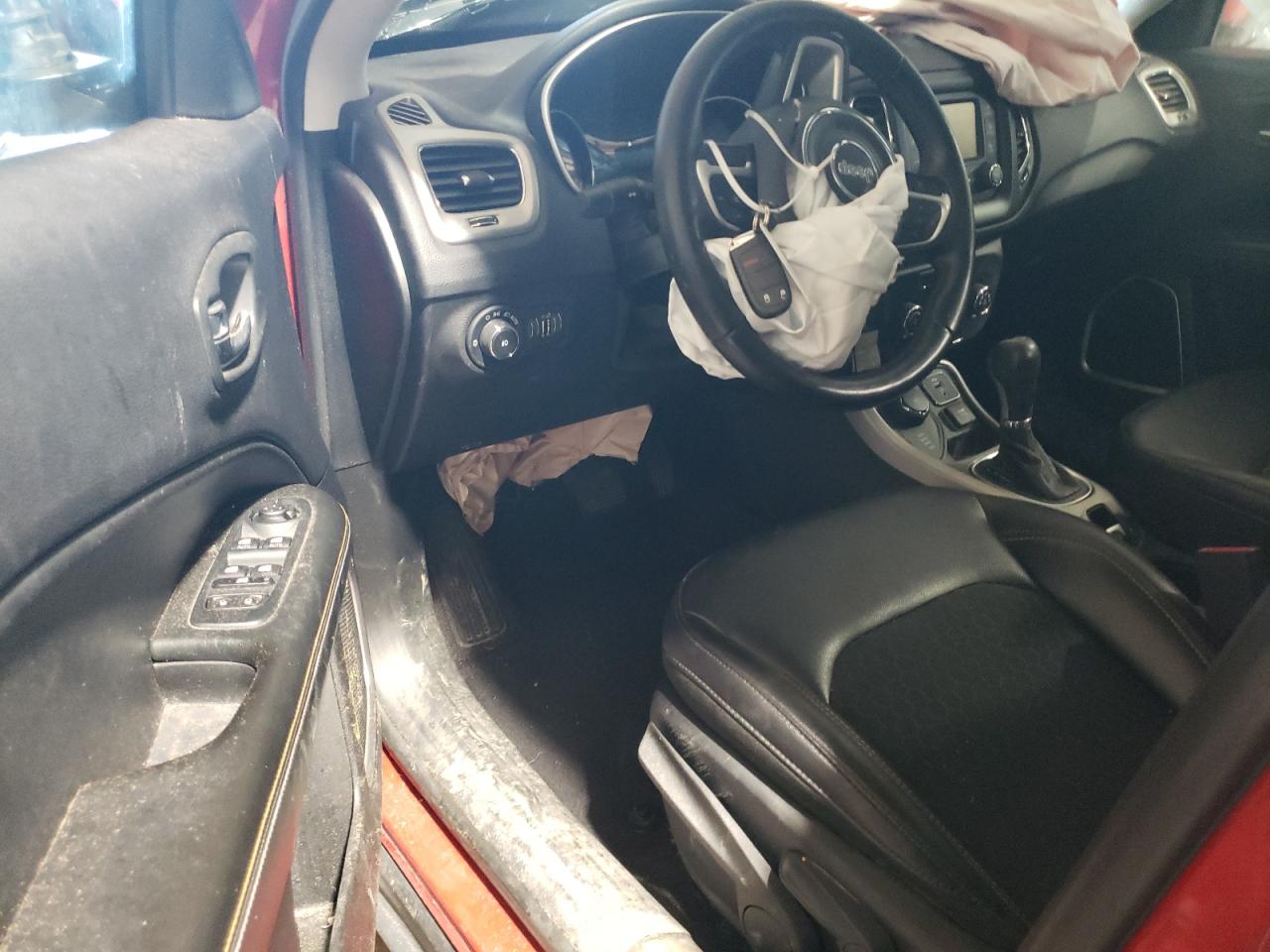 2018 Jeep Compass Latitude VIN: 3C4NJDBB6JT409875 Lot: 84391024