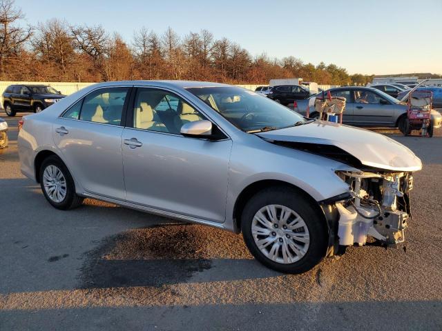  TOYOTA CAMRY 2013 Silver