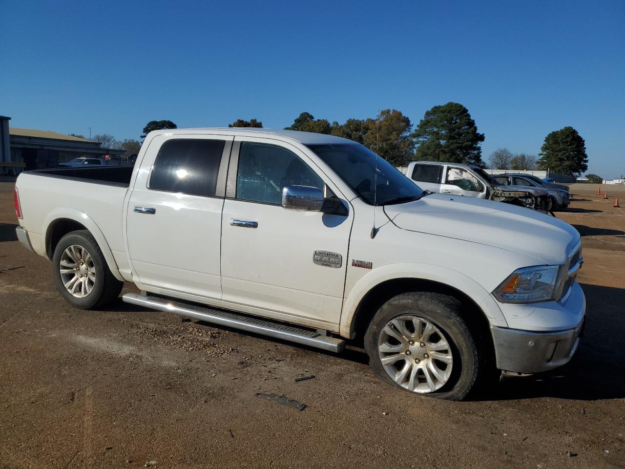 2017 RAM 1500 - Image 4