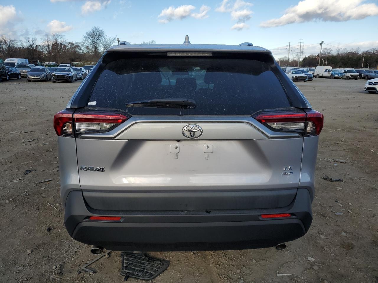2019 Toyota RAV 4 - Image 6