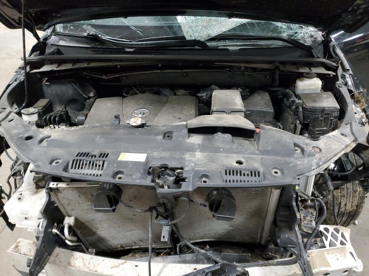 2019 Toyota Highlander - Image 12