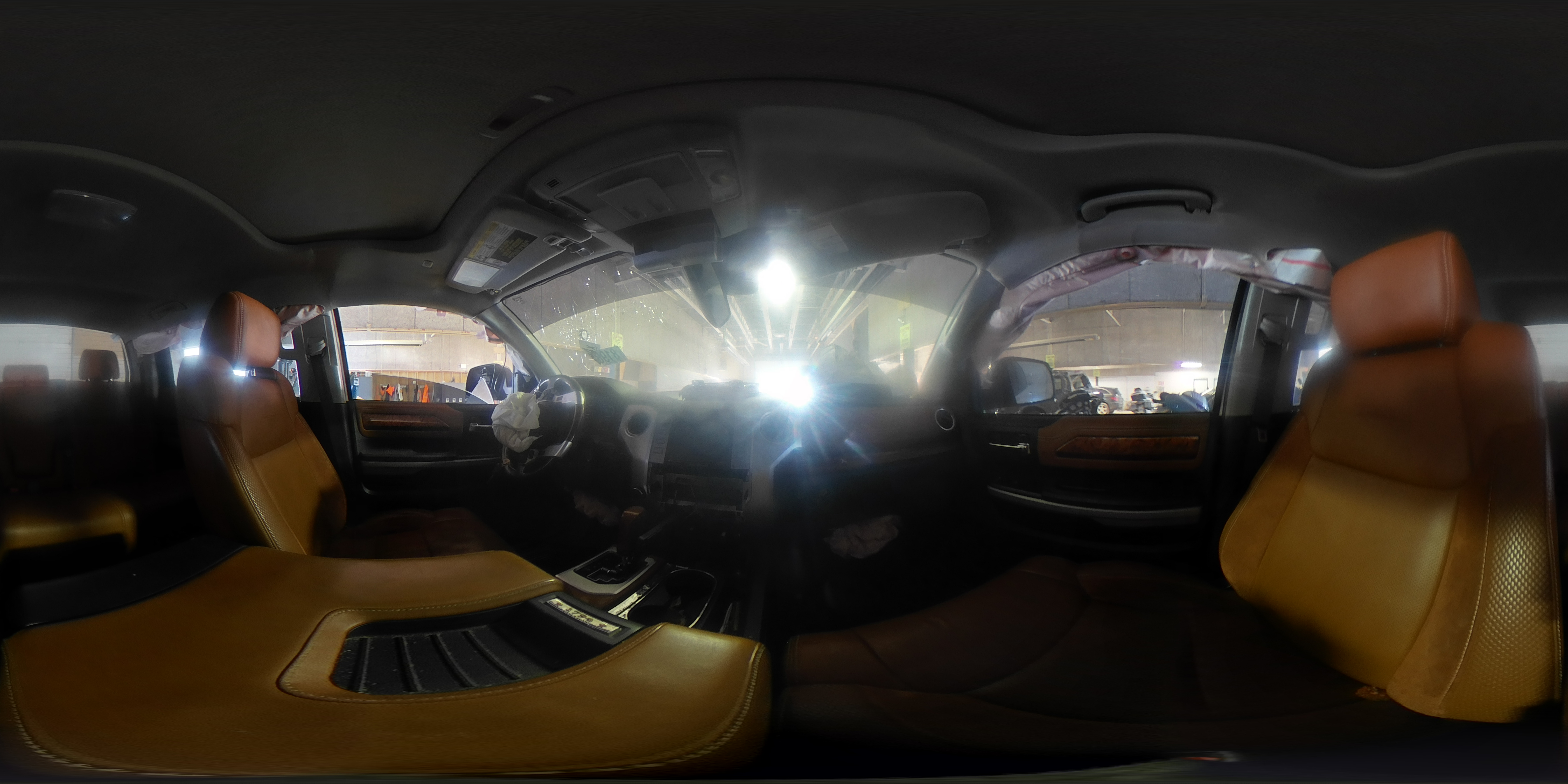 2019 Toyota Tundra - Image 13