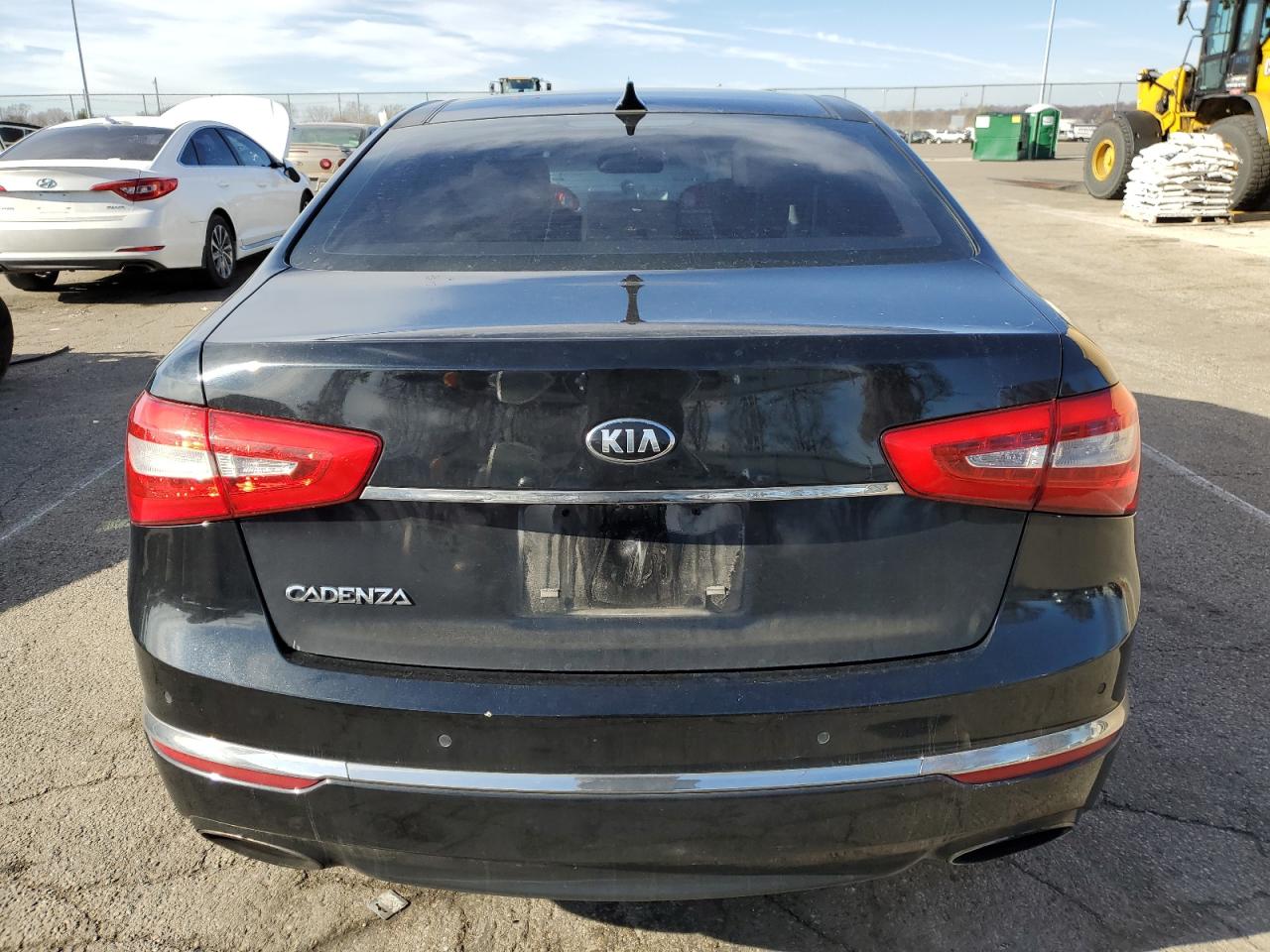 2014 Kia Cadenza - Image 6