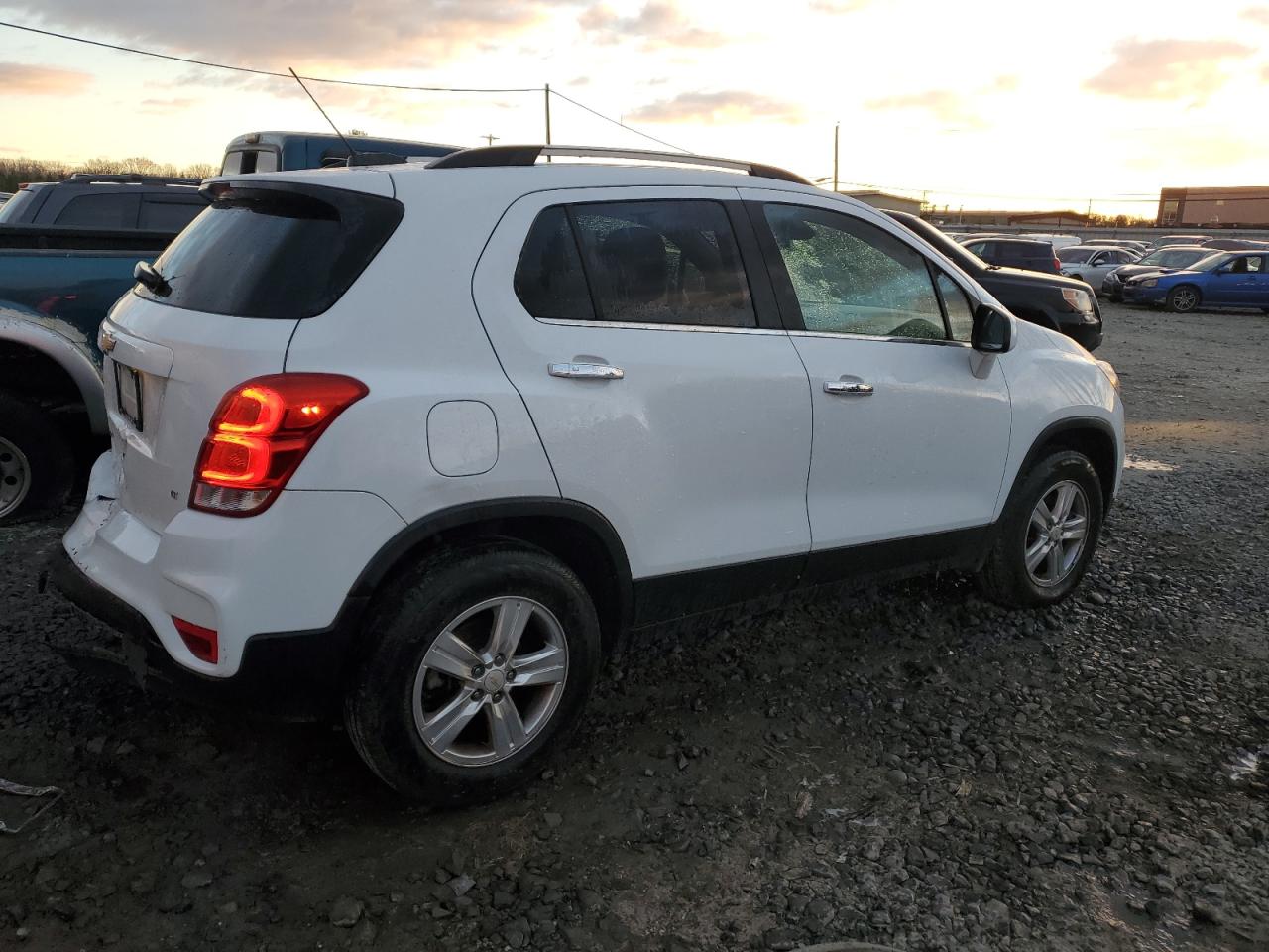 2018 Chevrolet Trax - Image 3