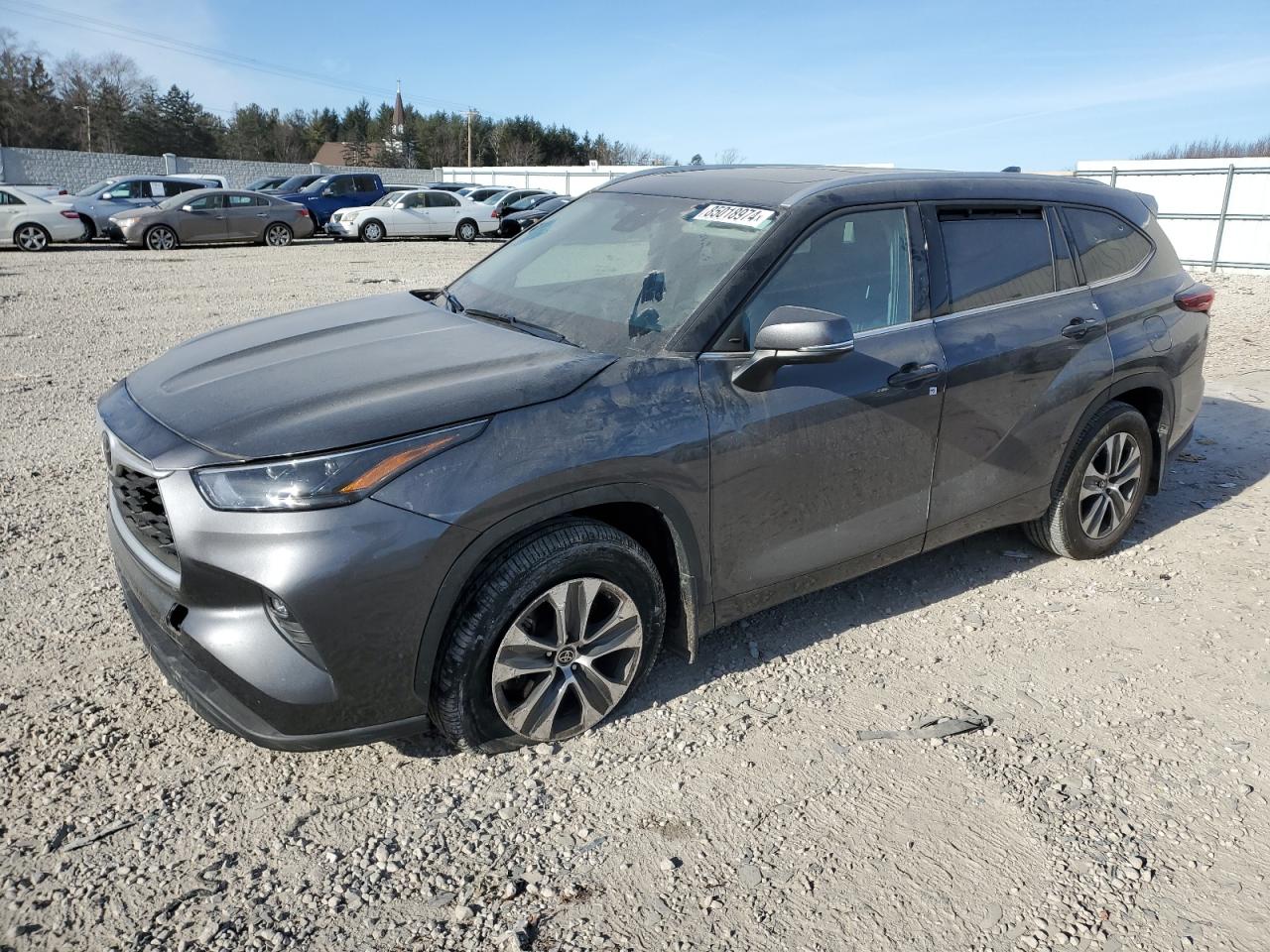 2022 Toyota Highlander - Image 1