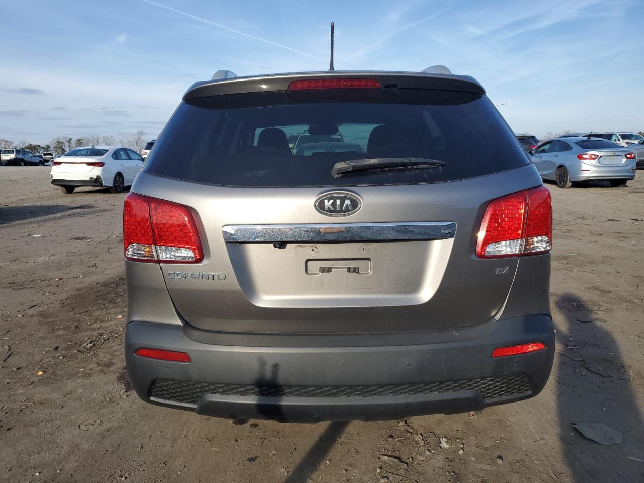 VIN 5XYKUDA63DG371371 2013 KIA SORENTO no.6