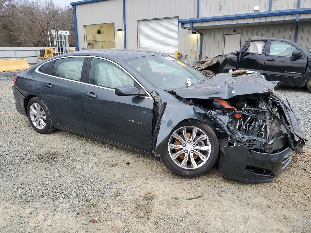 2021 Chevrolet Malibu - Image 4