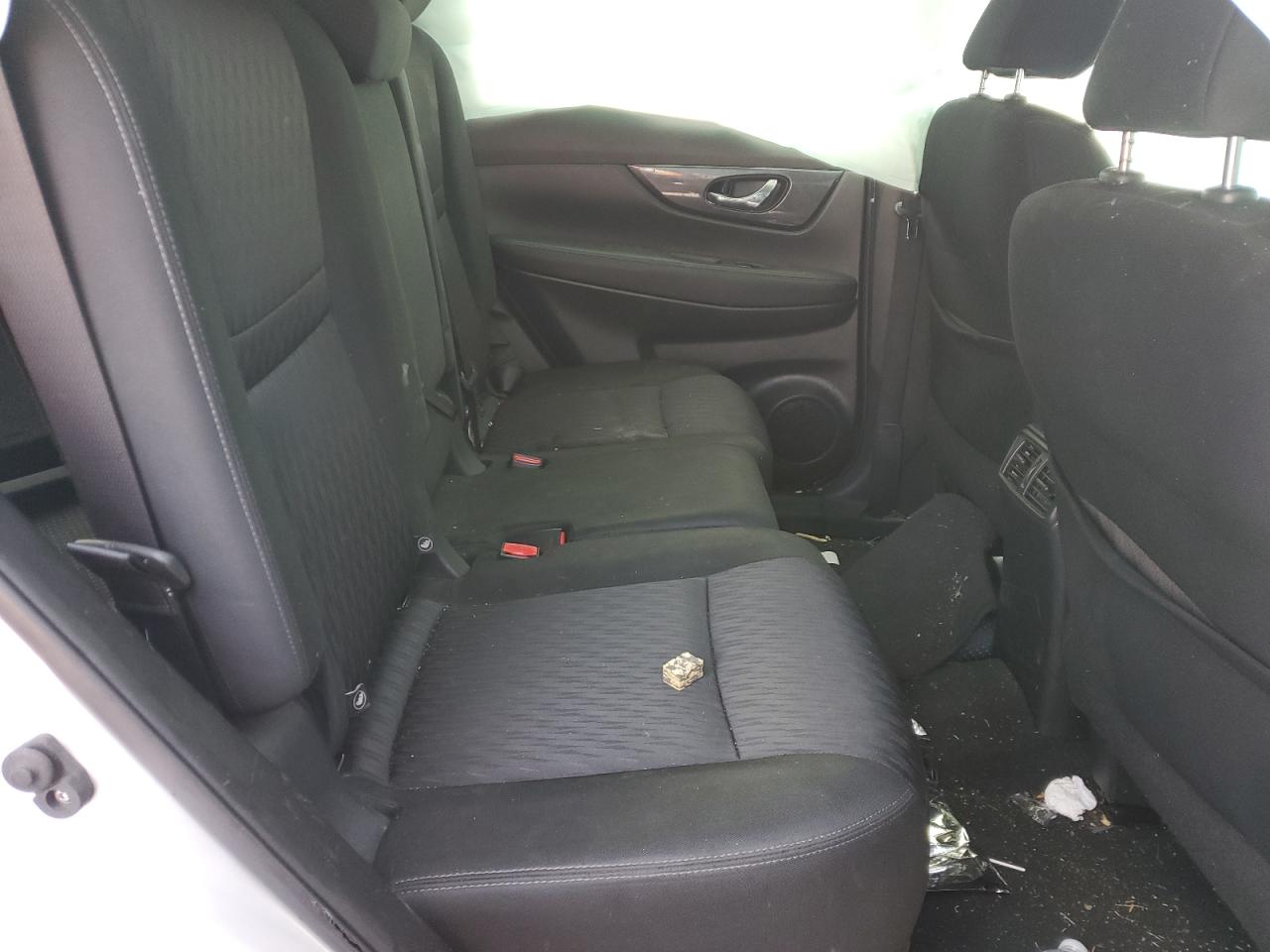2019 Nissan Rogue - Image 12