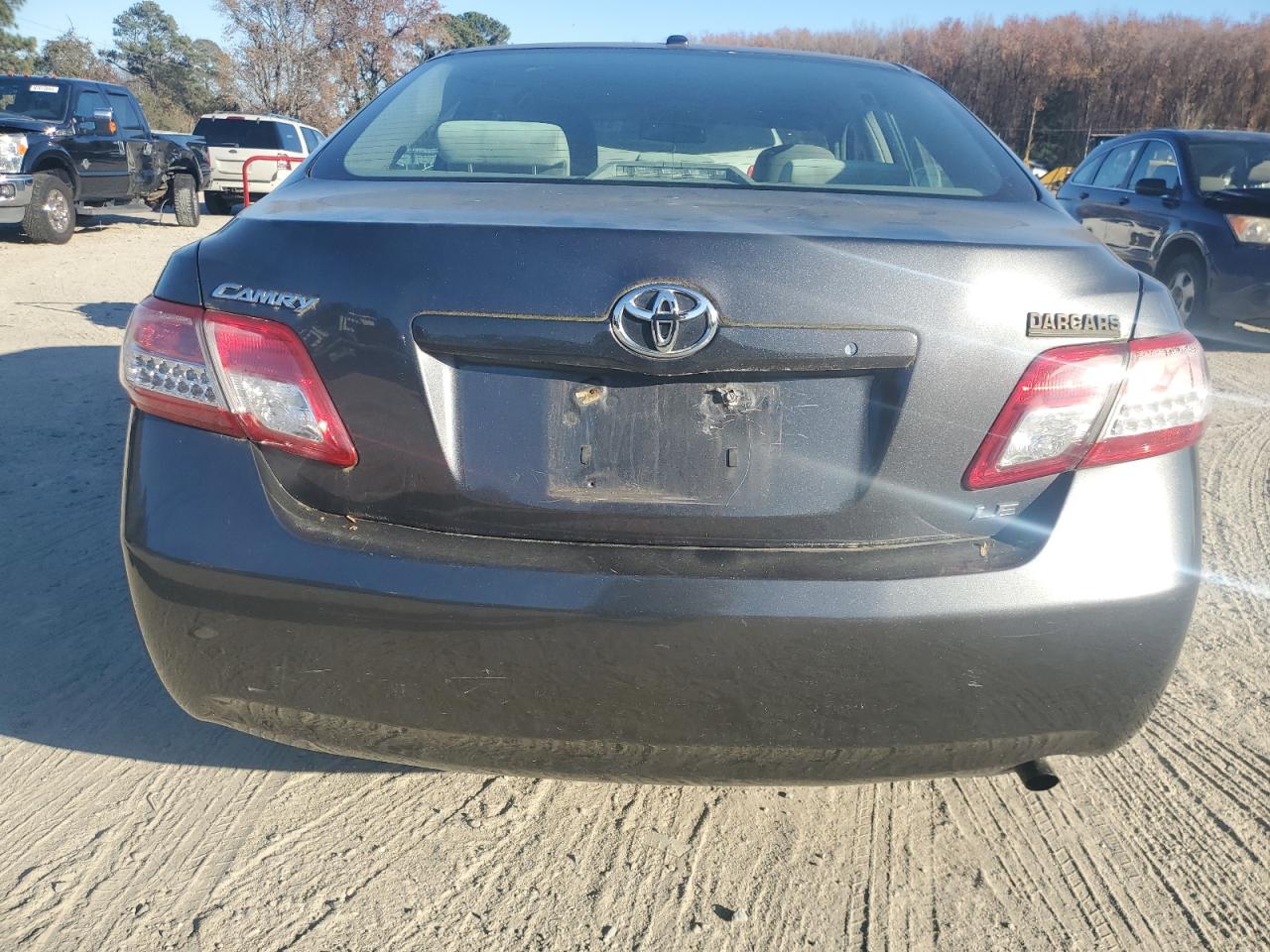 2010 Toyota Camry - Image 6