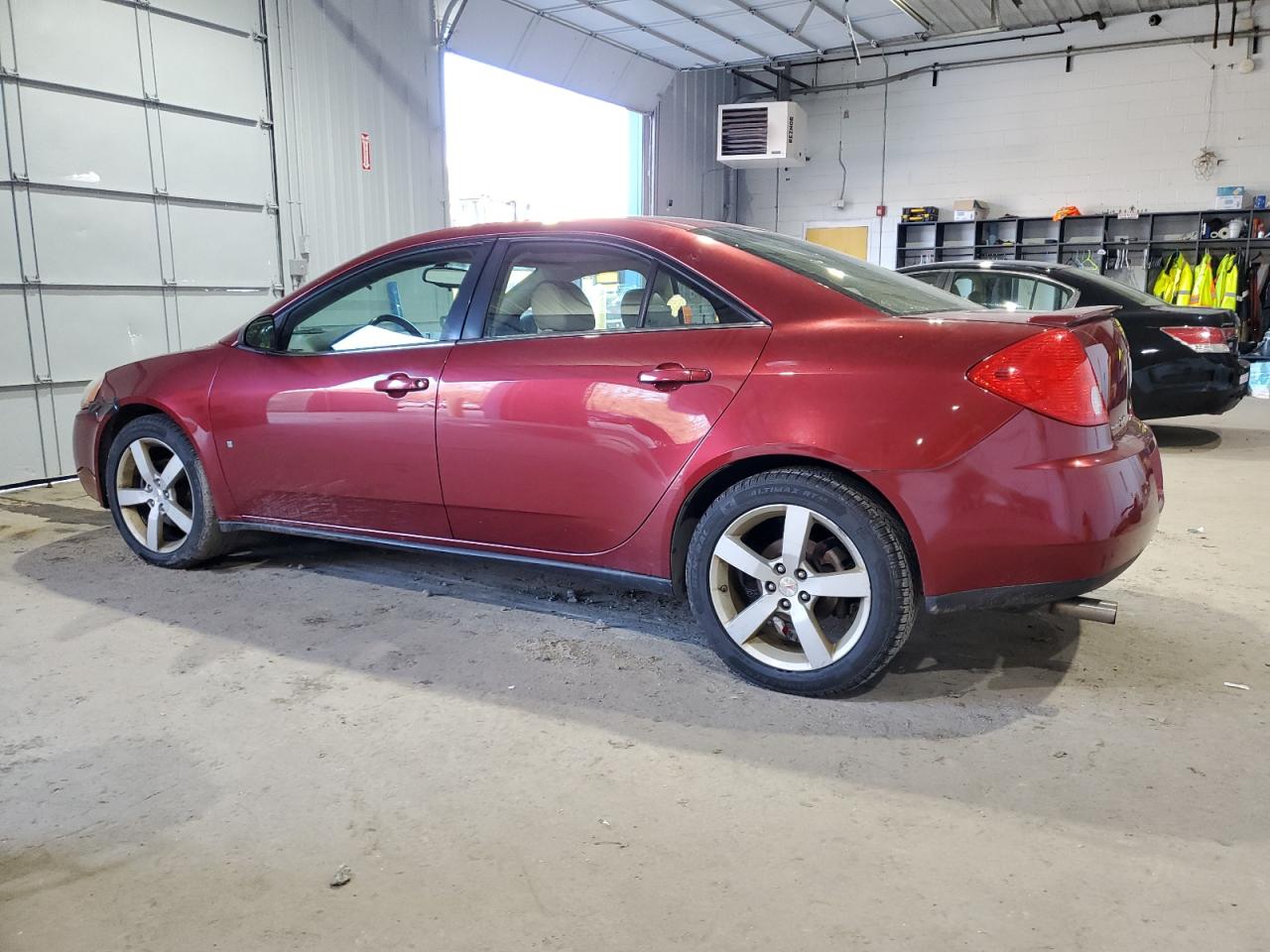 2008 Pontiac G6 - Image 2