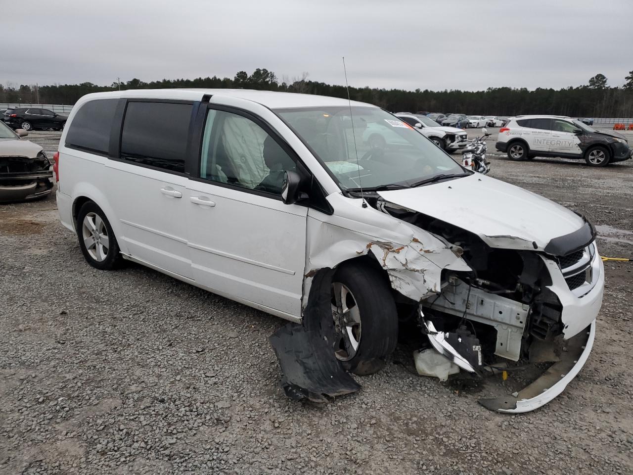 VIN 2C4RDGBG6DR814518 2013 DODGE CARAVAN no.4