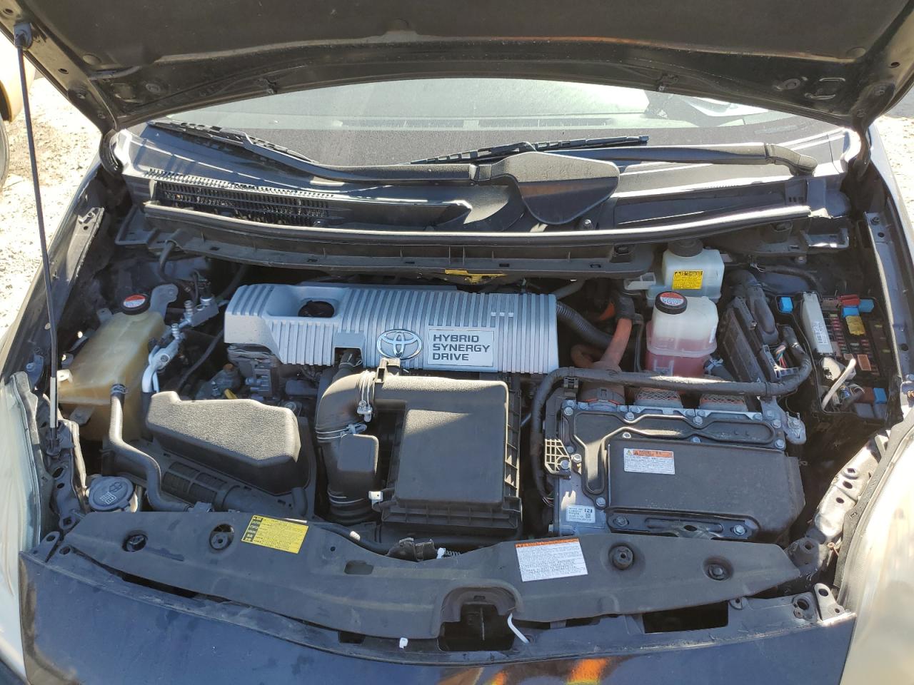 2015 Toyota Prius - Image 12