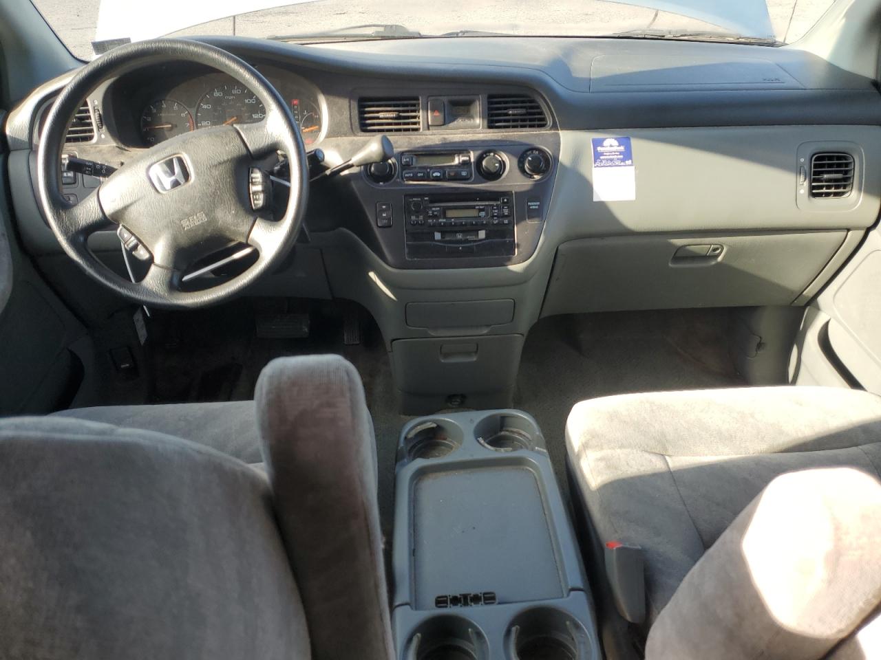 2004 Honda Odyssey - Image 8