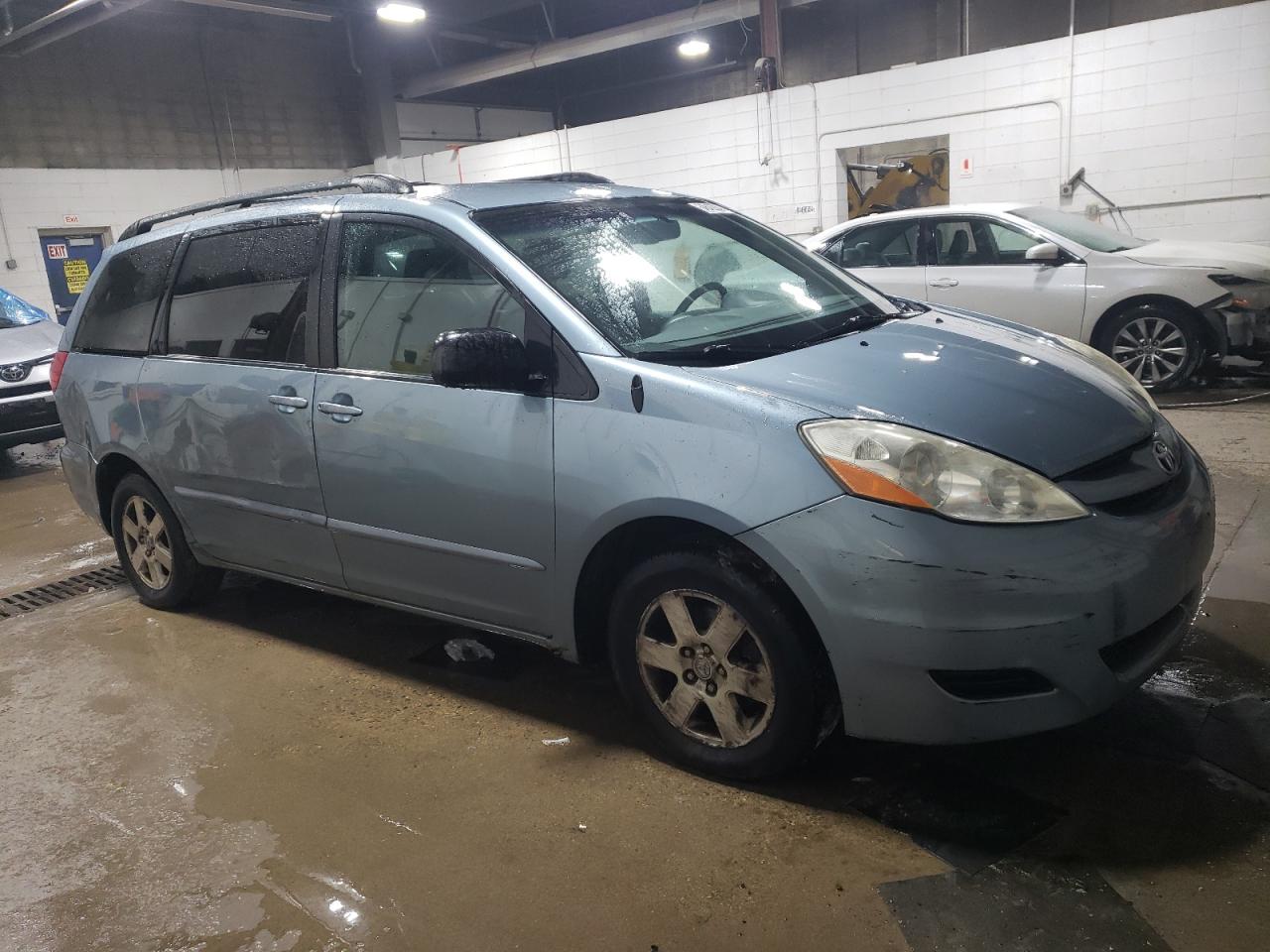 2006 Toyota Sienna - Image 4