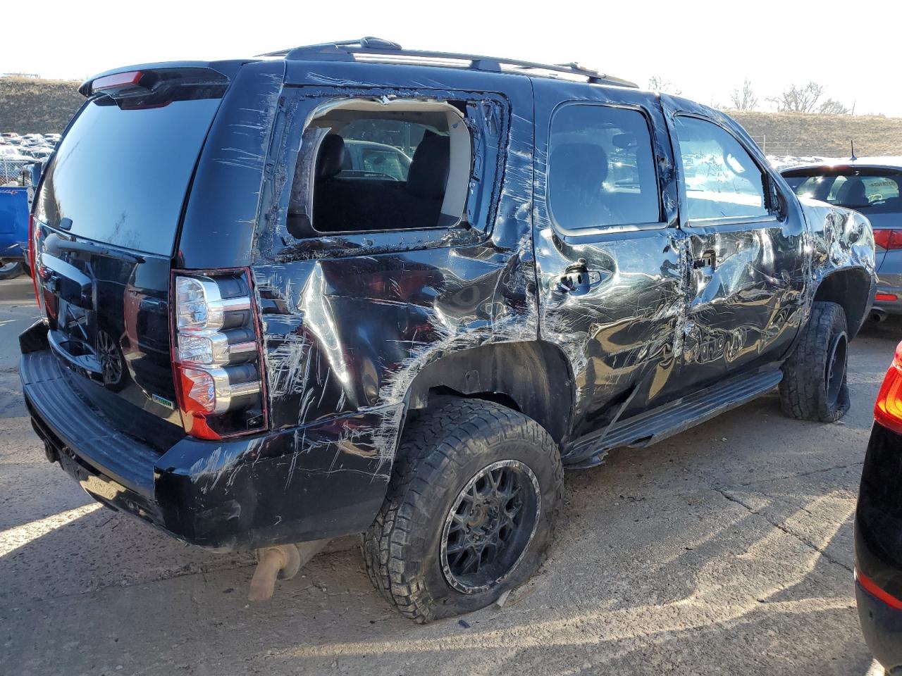 2012 Chevrolet Tahoe - Image 3
