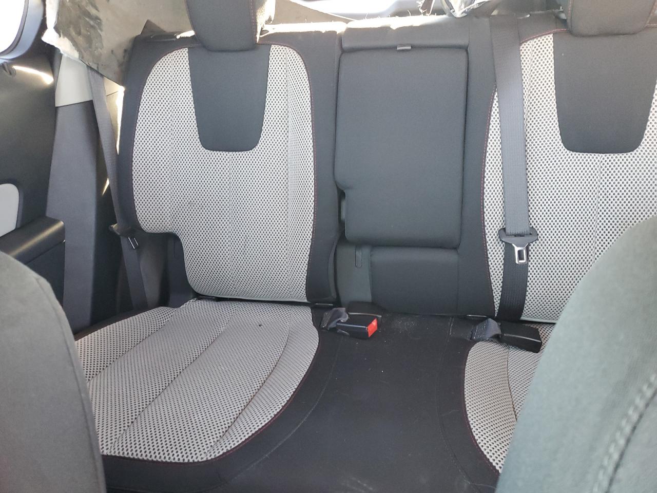 2016 Chevrolet Equinox - Image 10