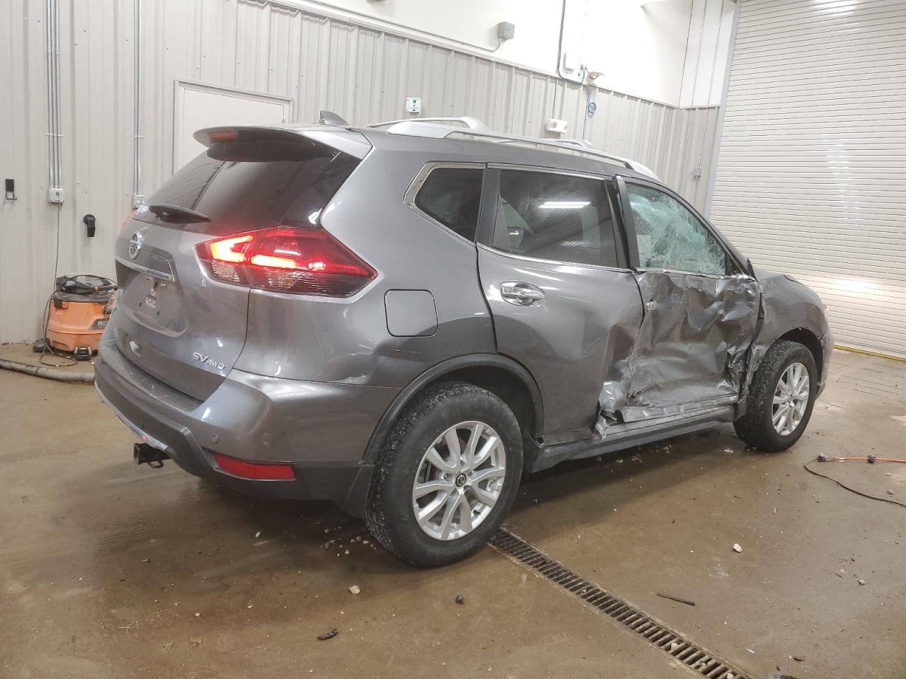 2020 Nissan Rogue - Image 3