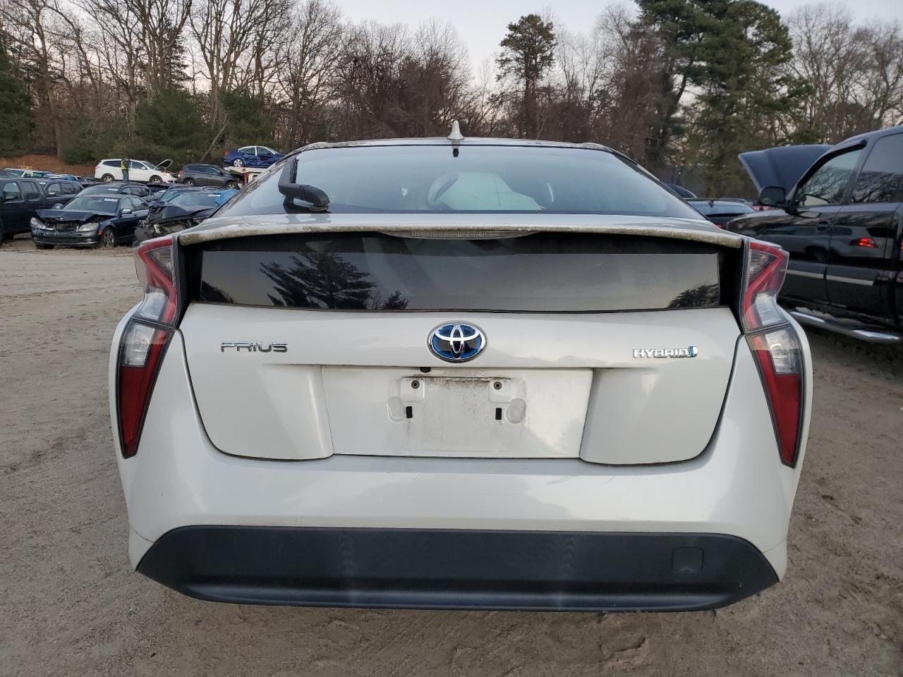 VIN JTDKBRFU6H3030681 2017 TOYOTA PRIUS no.6