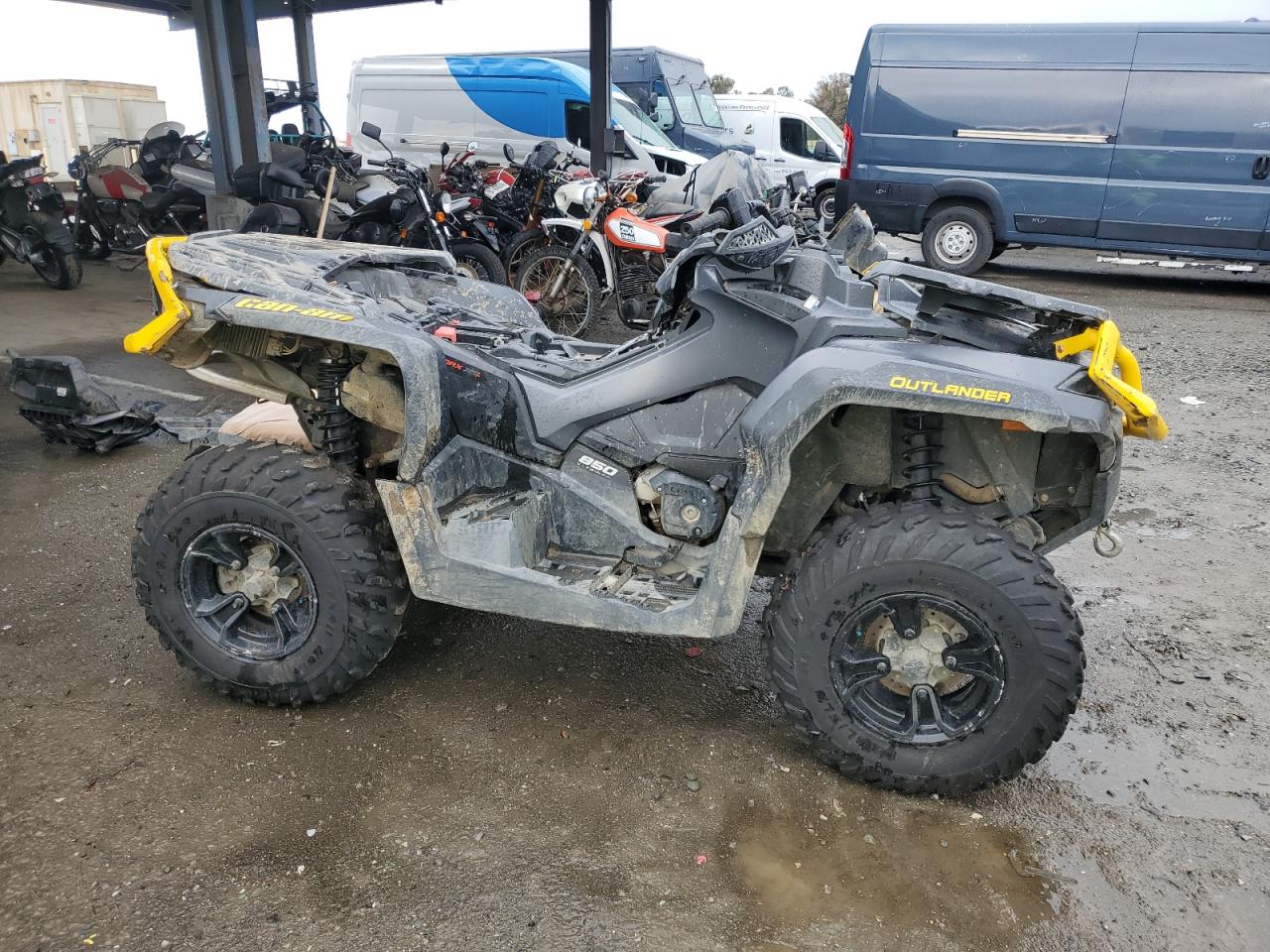 Hayward, CA에서 판매 중인 2023 Can-Am Outlander Max Xt 850 - Rear End