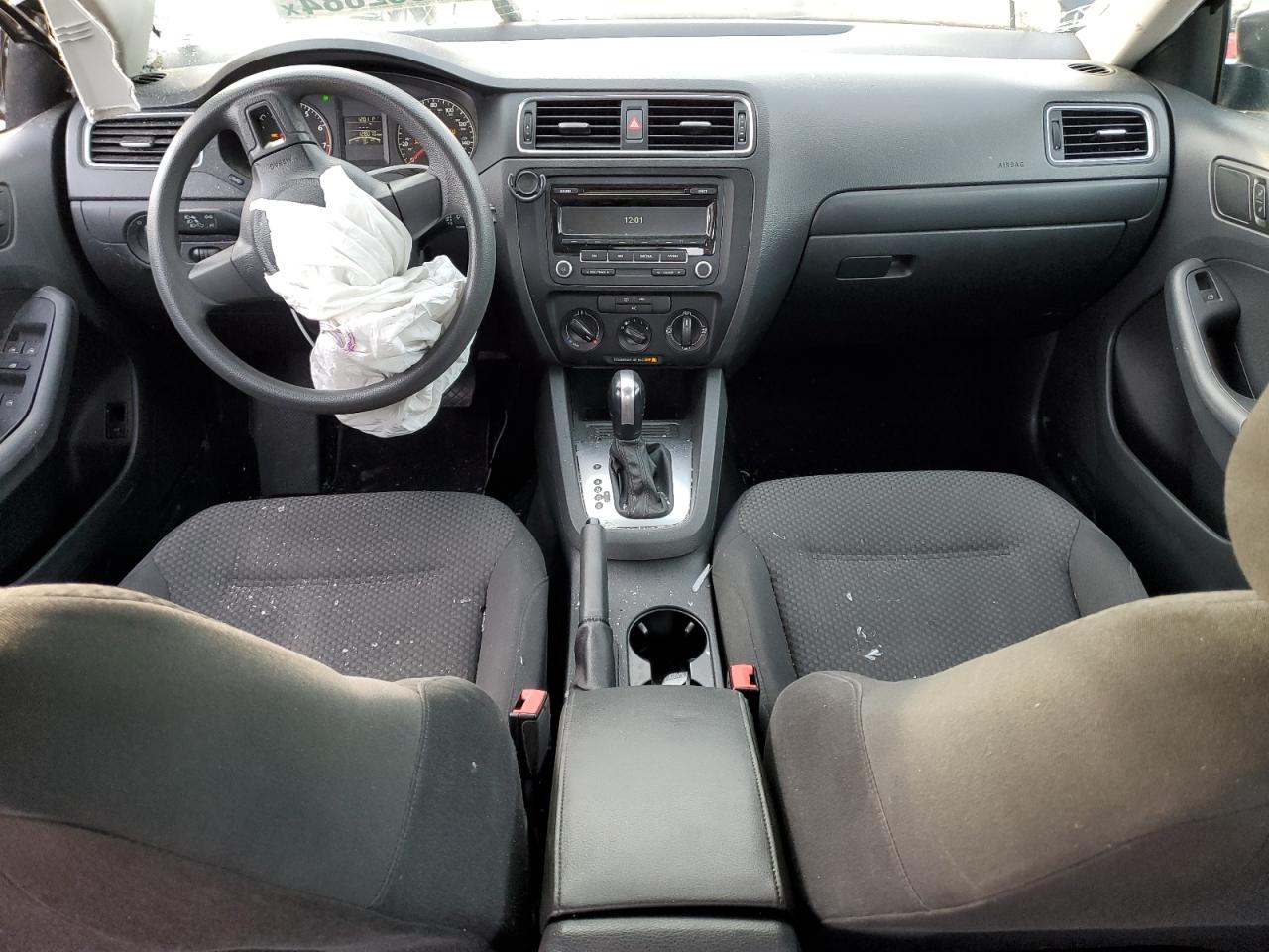 2014 Volkswagen Jetta - Image 8