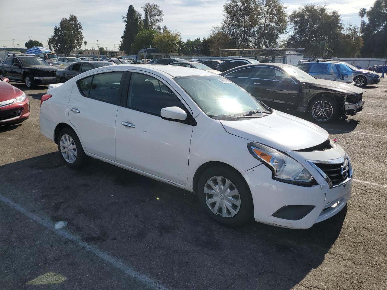 2017 Nissan Versa - Image 4
