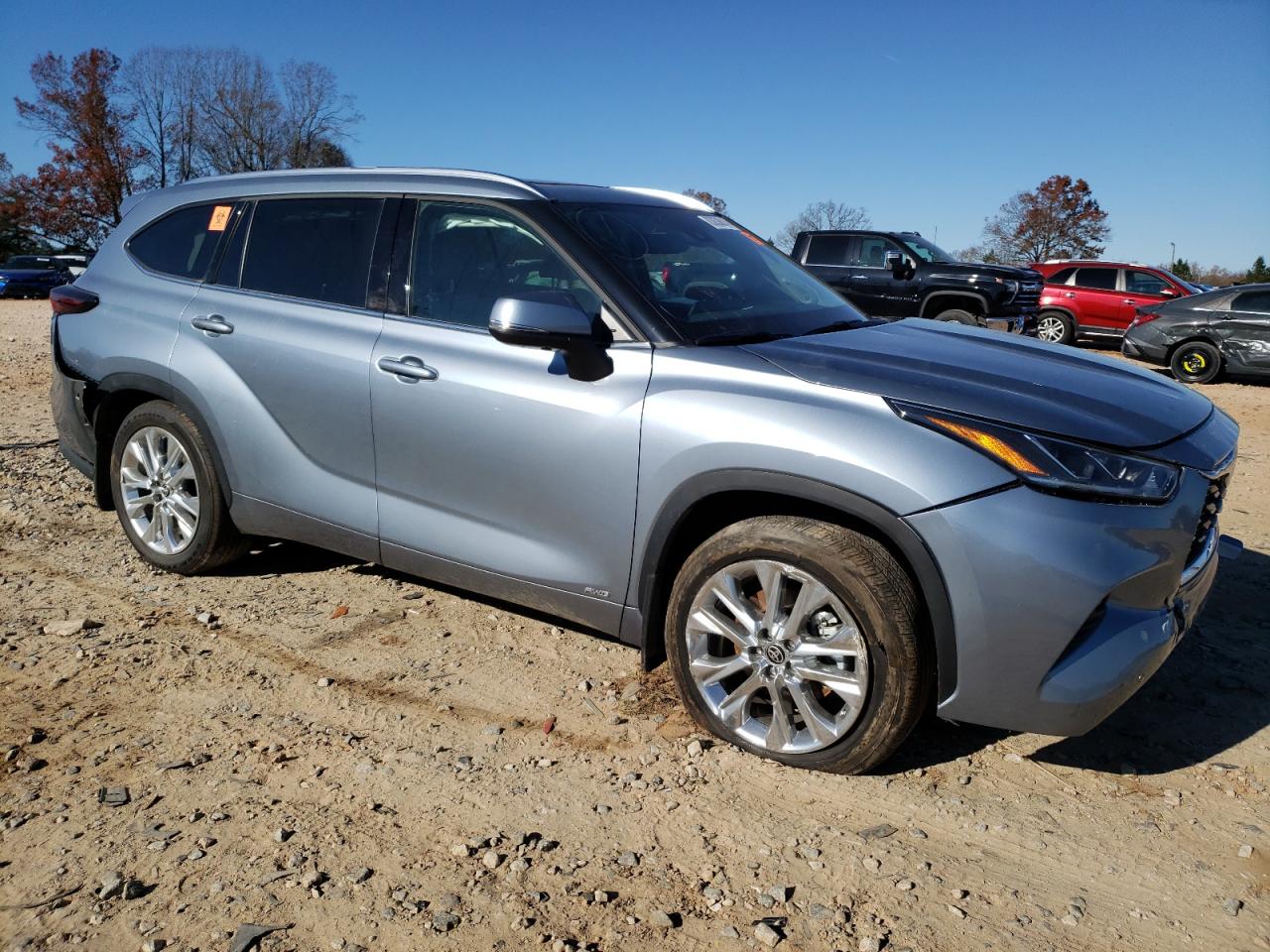 2024 Toyota Highlander - Image 4