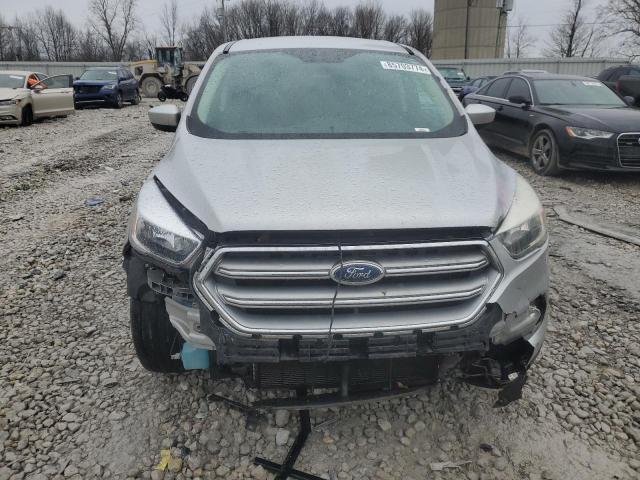  FORD ESCAPE 2017 Srebrny