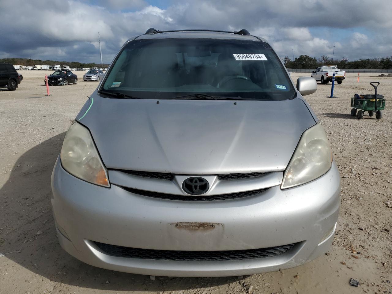 2009 Toyota Sienna - Image 5