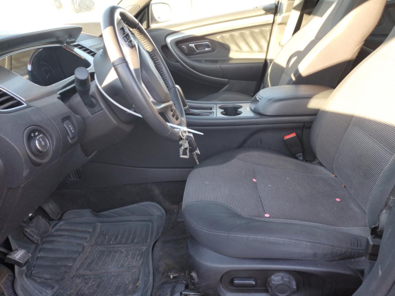 2018 Ford Taurus - Image 7