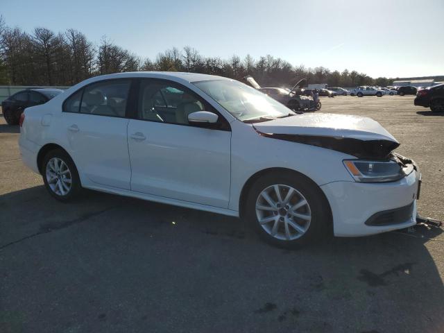  VOLKSWAGEN JETTA 2012 Белы