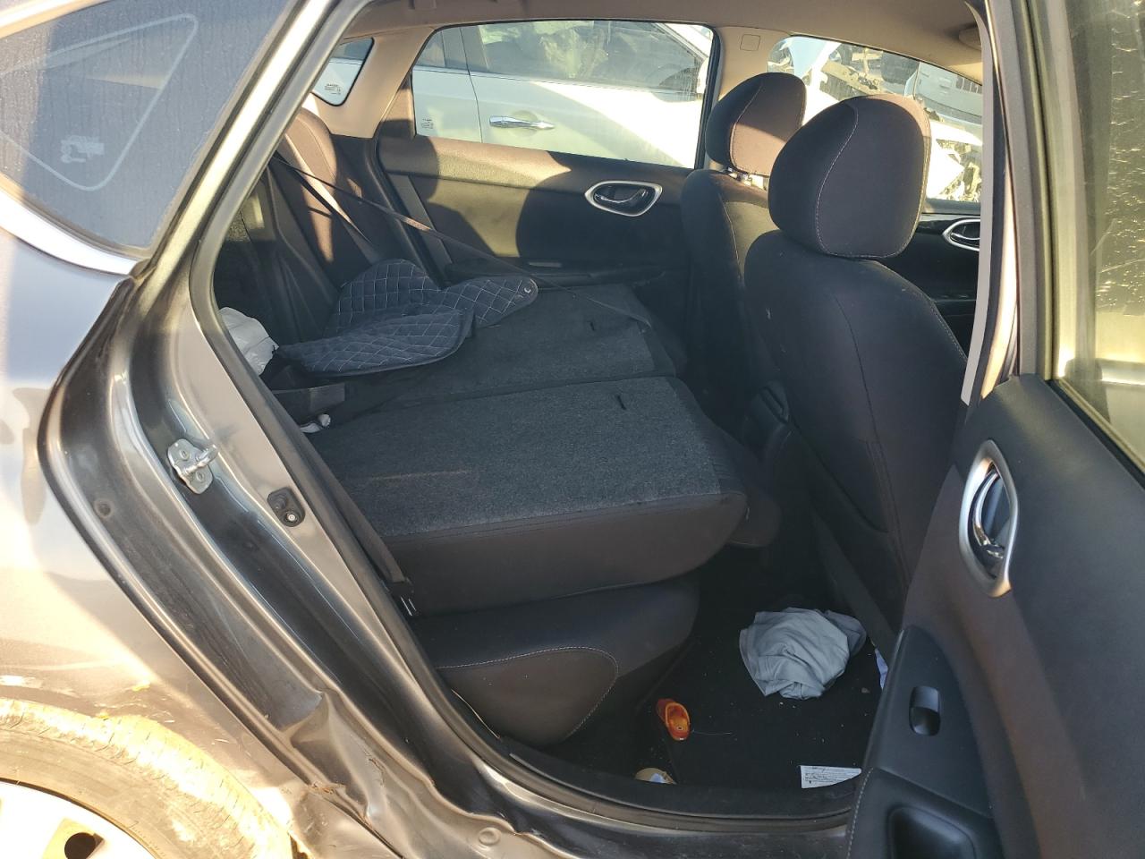 2016 Nissan Sentra - Image 10